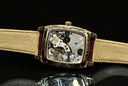 H. Moser&Cie Henry的双发弹簧参考。 324.607