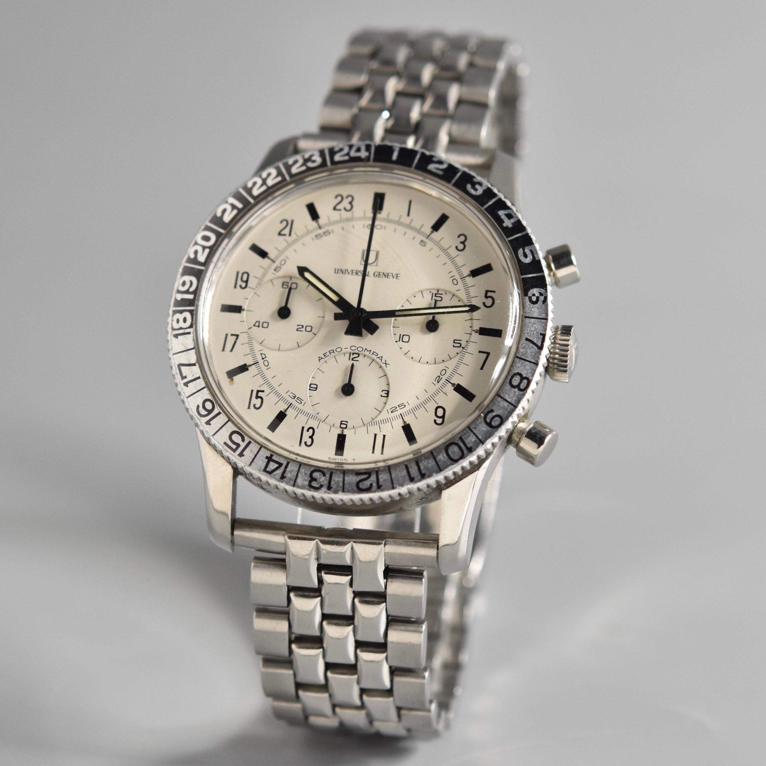 UNIVERSAL GENEVE AERO-COMPAX – Romain Rea