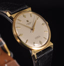 UNIVERSAL GENEVE CLASSIQUE